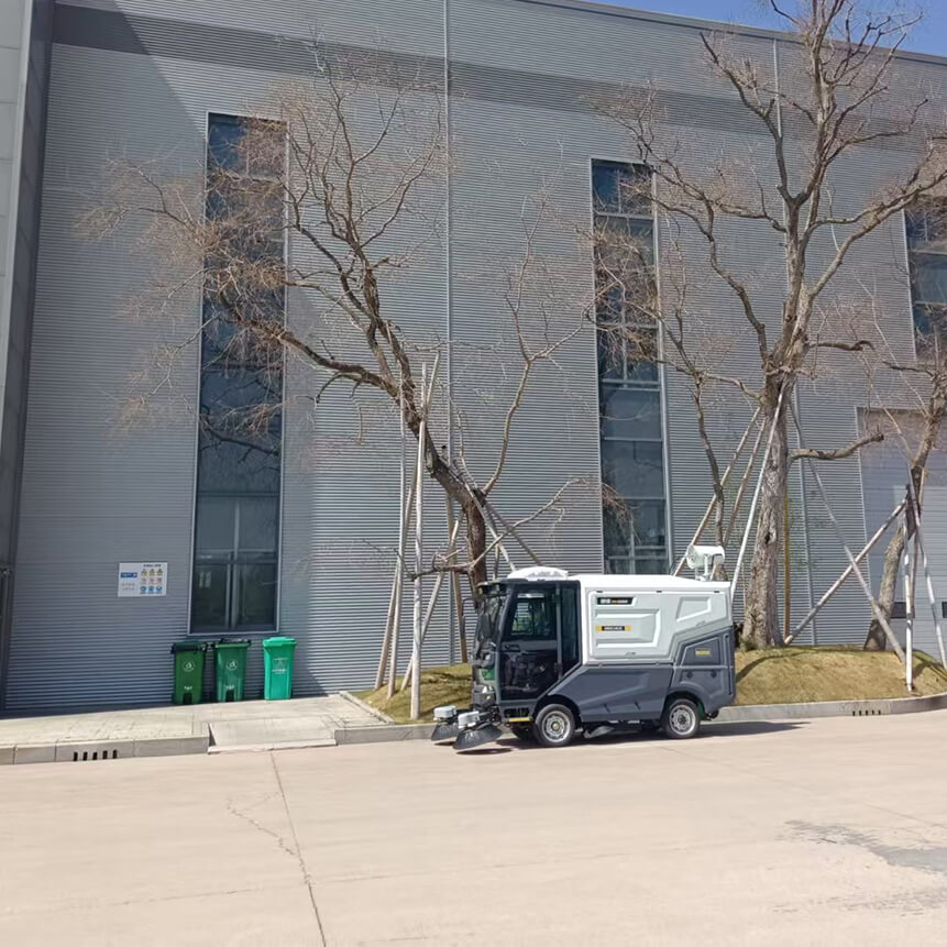 江苏汉邦科技股份S1800四轮扫地车